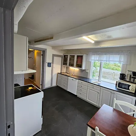 別荘 Old Cozy House